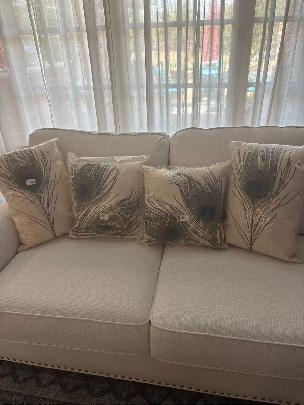 (4)Peacock Feather Decorative Pillows- Cream with Green Accent- Peking handicraf
